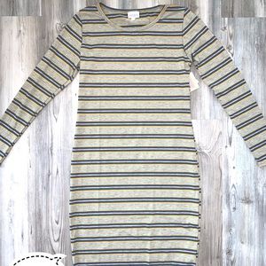 LULAROE DEBBIE DRESS